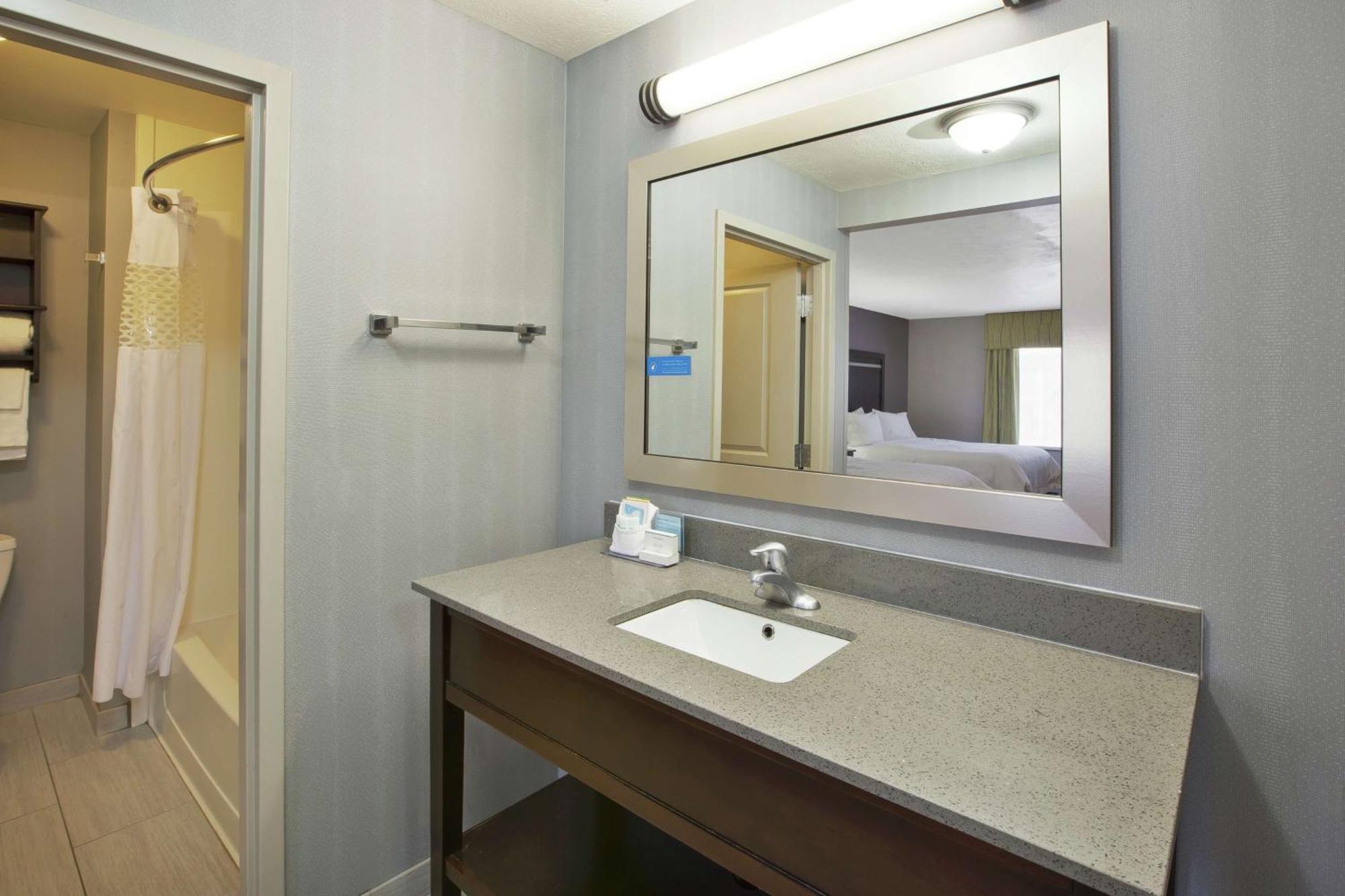 Hampton Inn & Suites - Elyria Bagian luar foto