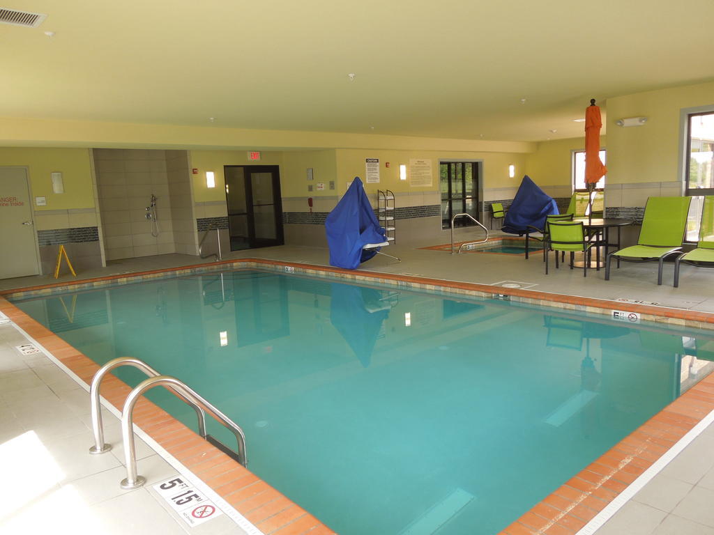 Hampton Inn & Suites - Elyria Bagian luar foto